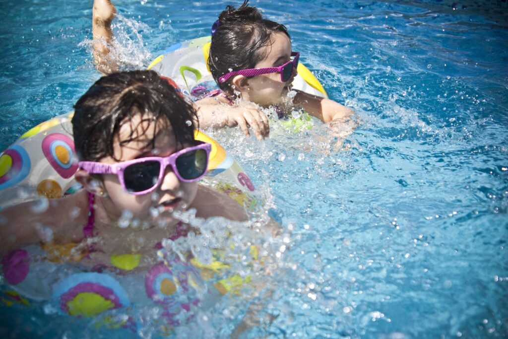 Poznaj 3 powody, dla których warto chodzić z dziećmi na basen